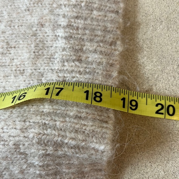 DRA Los Angeles Sweater XA Beige Oversized Soft Knit Floral Embroidery Casual - Picture 9 of 11